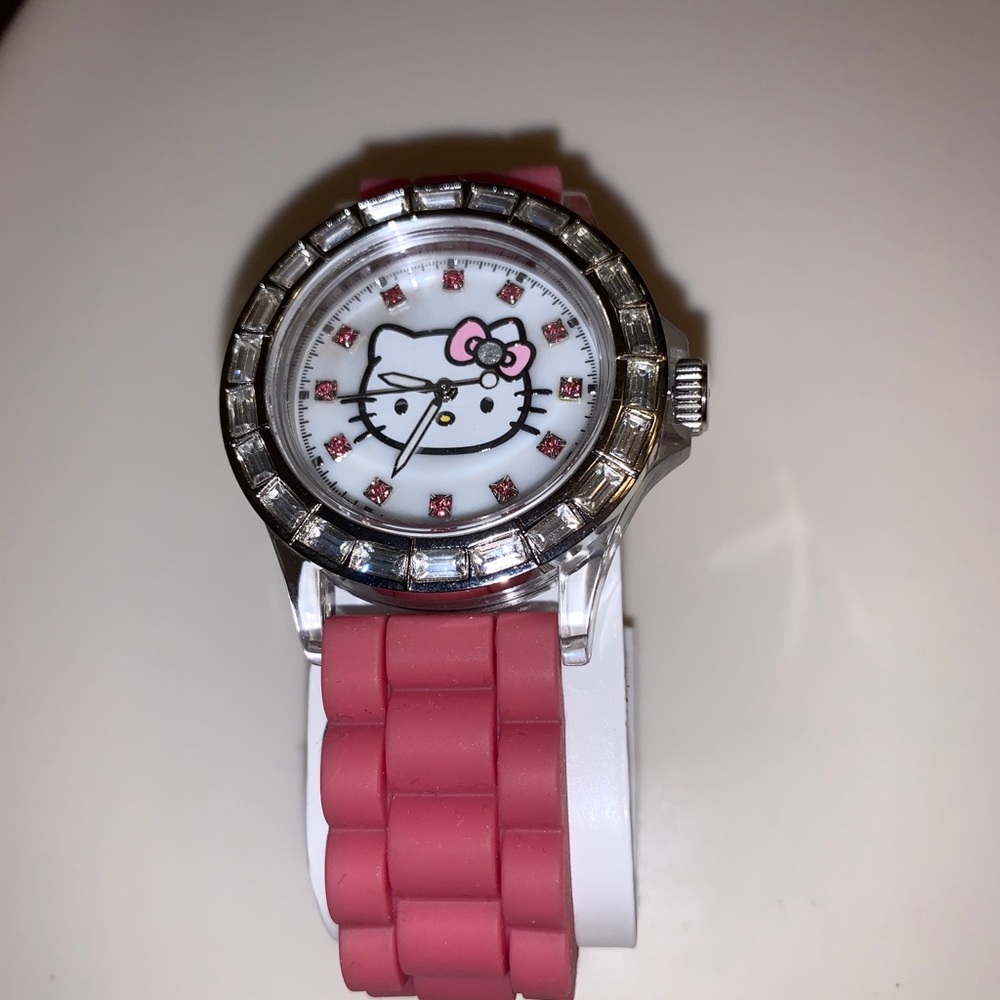 Pink hello kitty watch